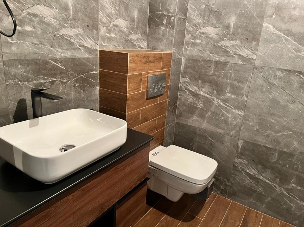 Ремонт ванных комнату в Самаре, ремонт туалетов в Самаре, ремонт санузлов в Самаре, плиточные работы в Самаре, плиточник в Самаре