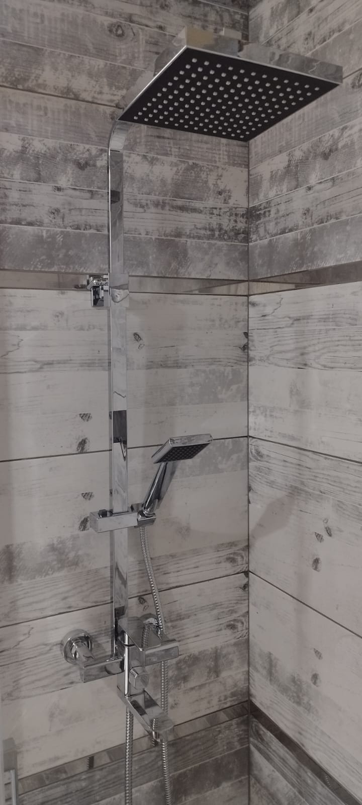 Ремонт ванных комнату в Череповце, ремонт туалетов в Череповце, ремонт санузлов в Череповце, плиточные работы в Череповце, плиточник в Череповце