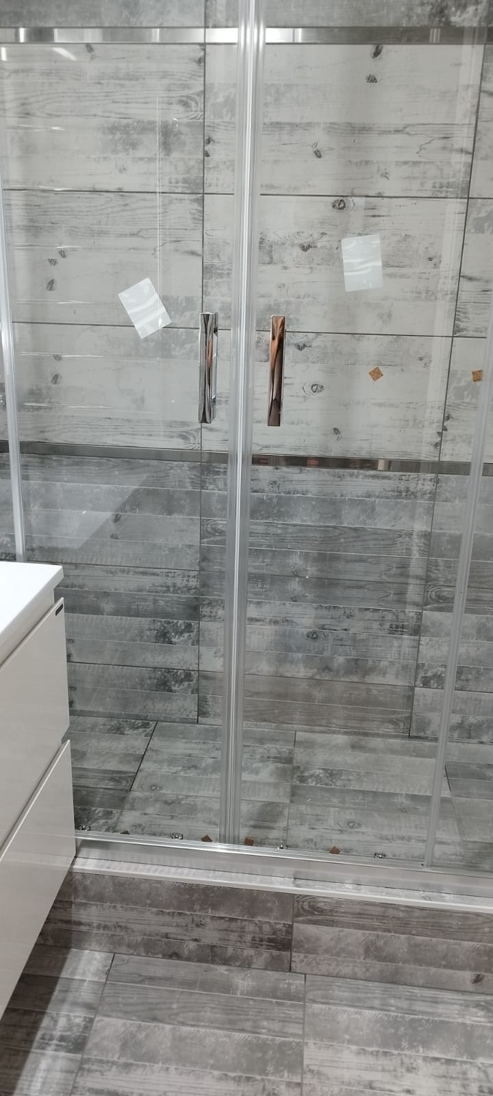 Ремонт ванных комнату в Череповце, ремонт туалетов в Череповце, ремонт санузлов в Череповце, плиточные работы в Череповце, плиточник в Череповце