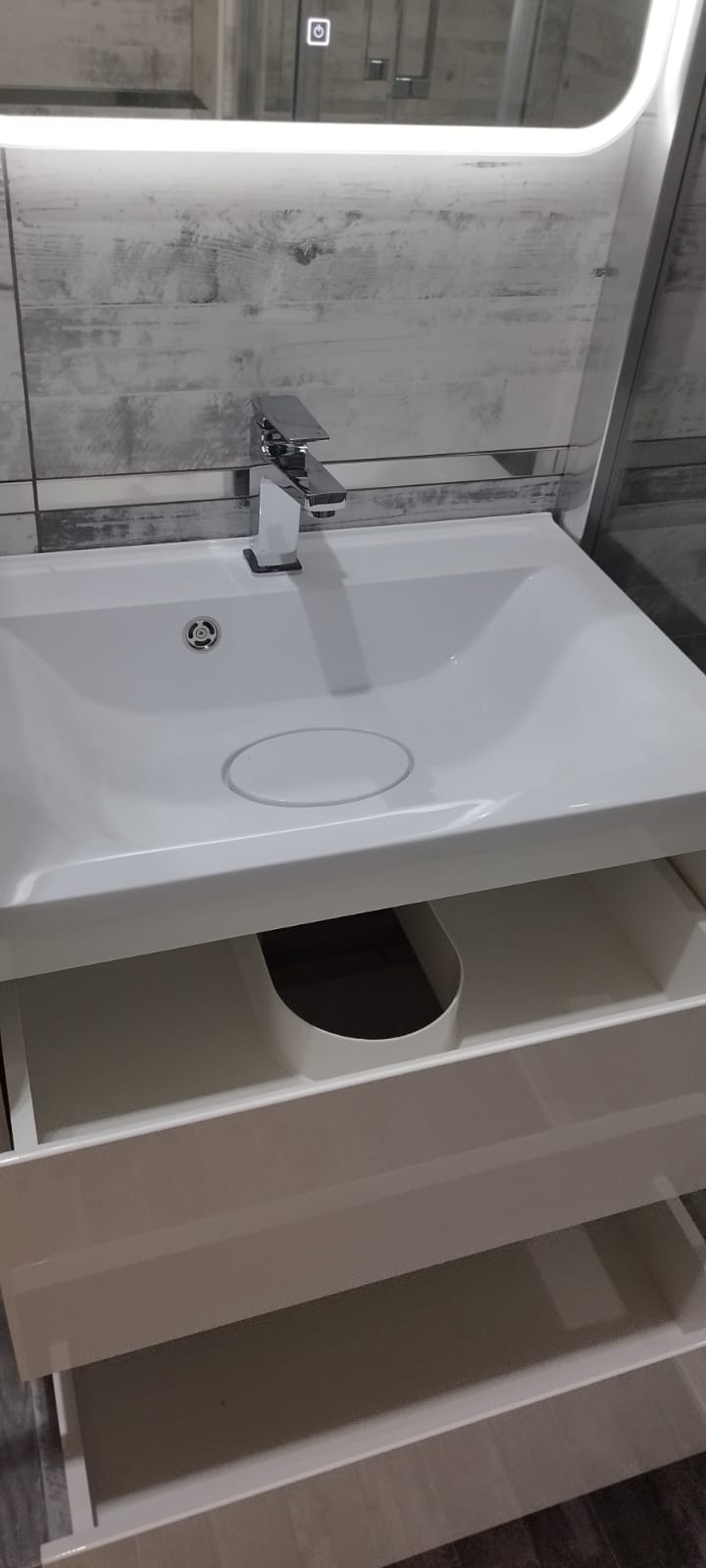 Ремонт ванных комнату в Череповце, ремонт туалетов в Череповце, ремонт санузлов в Череповце, плиточные работы в Череповце, плиточник в Череповце