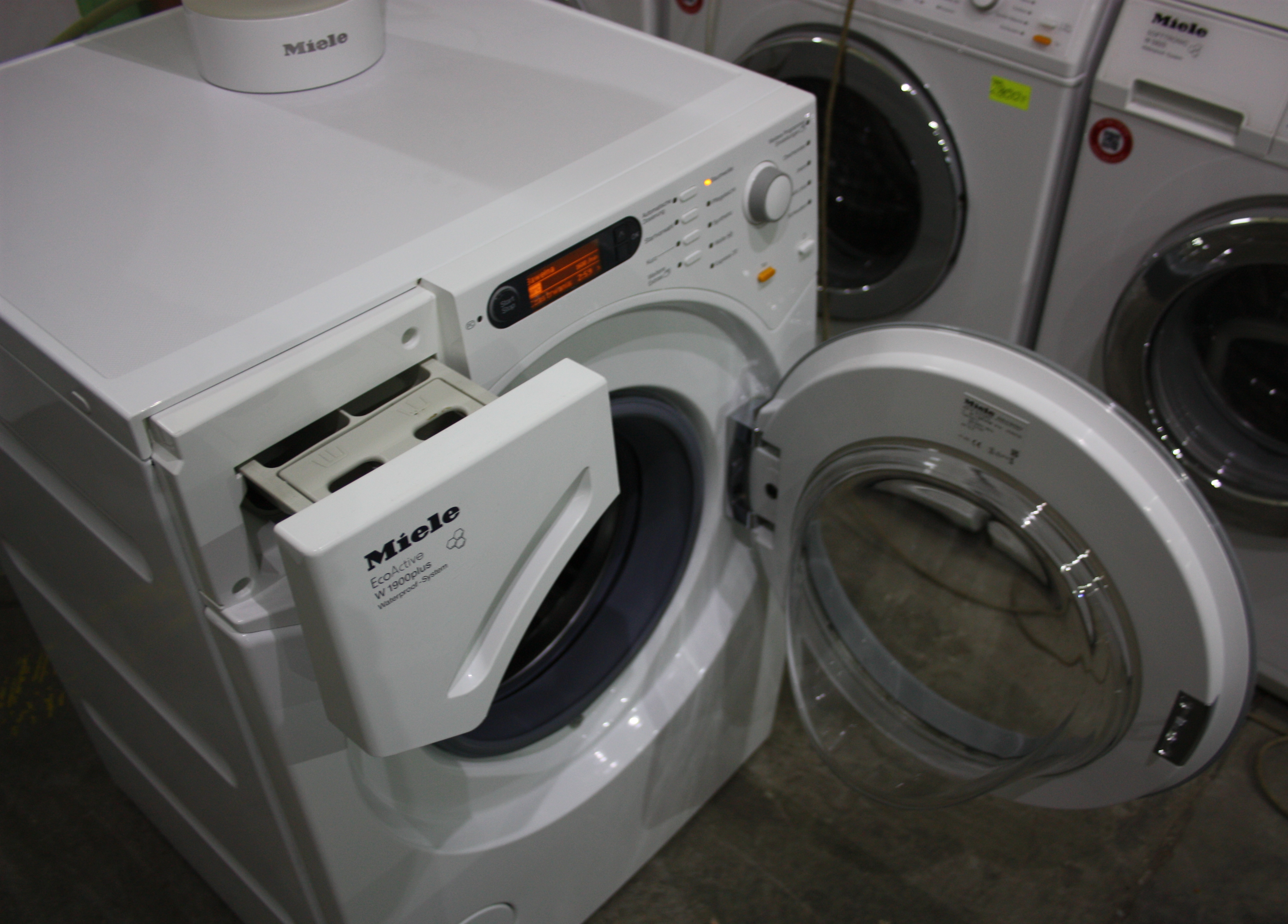 Ремонт стиральных машин Miele (Миле). Стиральная машина Miele (Миле) искрит