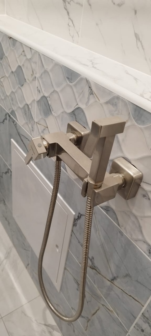 Ремонт ванных комнату в Твери, ремонт туалетов в Твери, ремонт санузлов в Твери, плиточные работы в Твери, плиточник в Твери