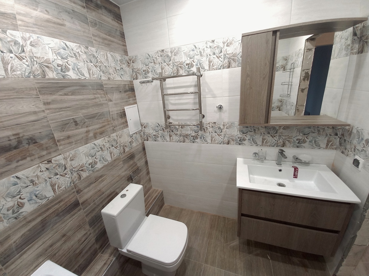 Ремонт ванных комнату в Твери, ремонт туалетов в Твери, ремонт санузлов в Твери, плиточные работы в Твери, плиточник в Твери