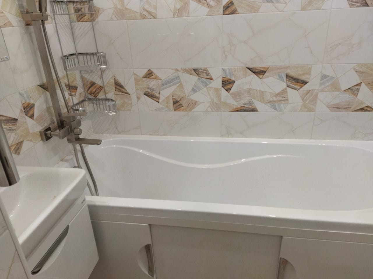 Ремонт ванных комнату в Валдае, ремонт туалетов в Валдае, ремонт санузлов в Валдае, плиточные работы в Валдае, плиточник в Валдае