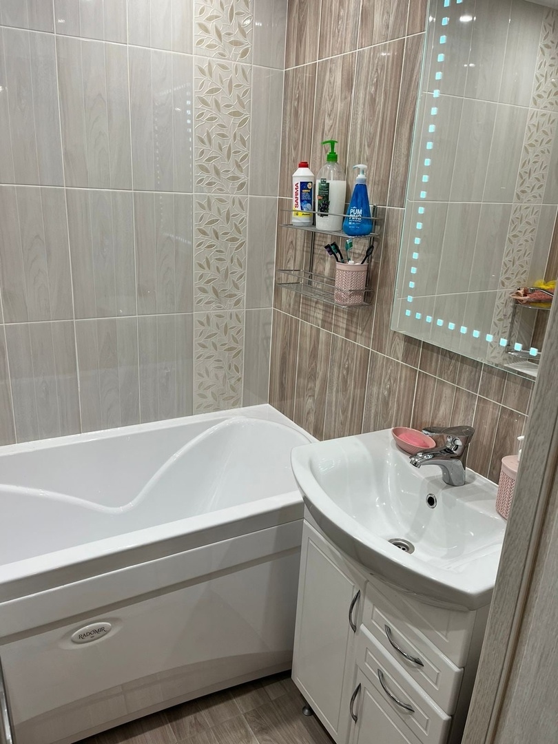 Ремонт ванных комнату в Валдае, ремонт туалетов в Валдае, ремонт санузлов в Валдае, плиточные работы в Валдае, плиточник в Валдае